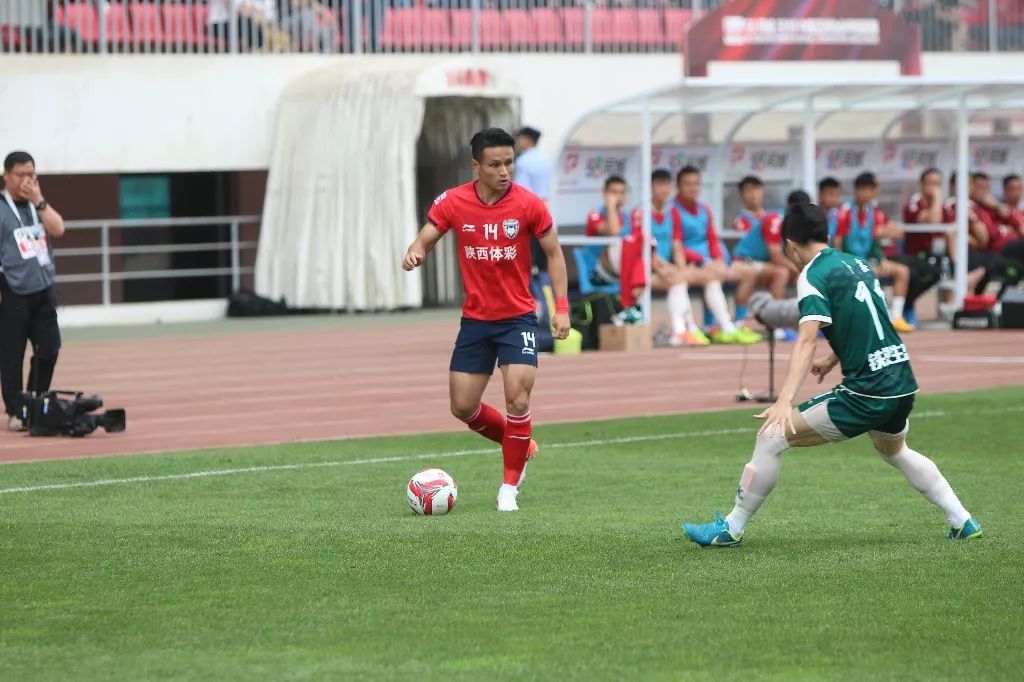 克利夫特出场助攻帮助球队破门