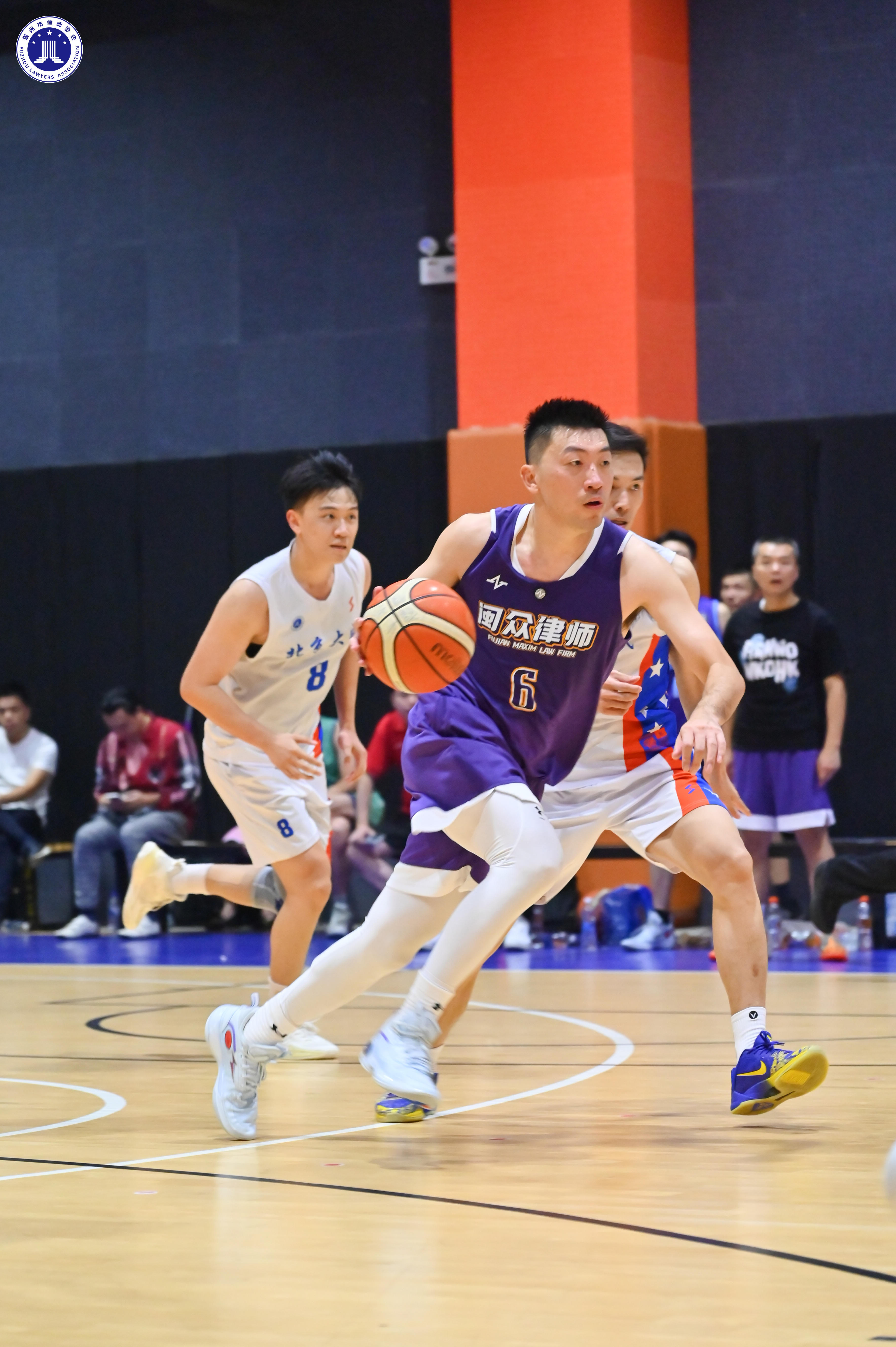 关于篮球明星出征比赛，为粉丝带来精彩比赛的信息